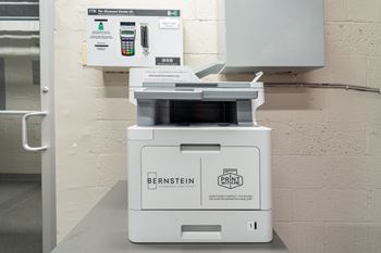 Unlimited b&w printing through printwithme